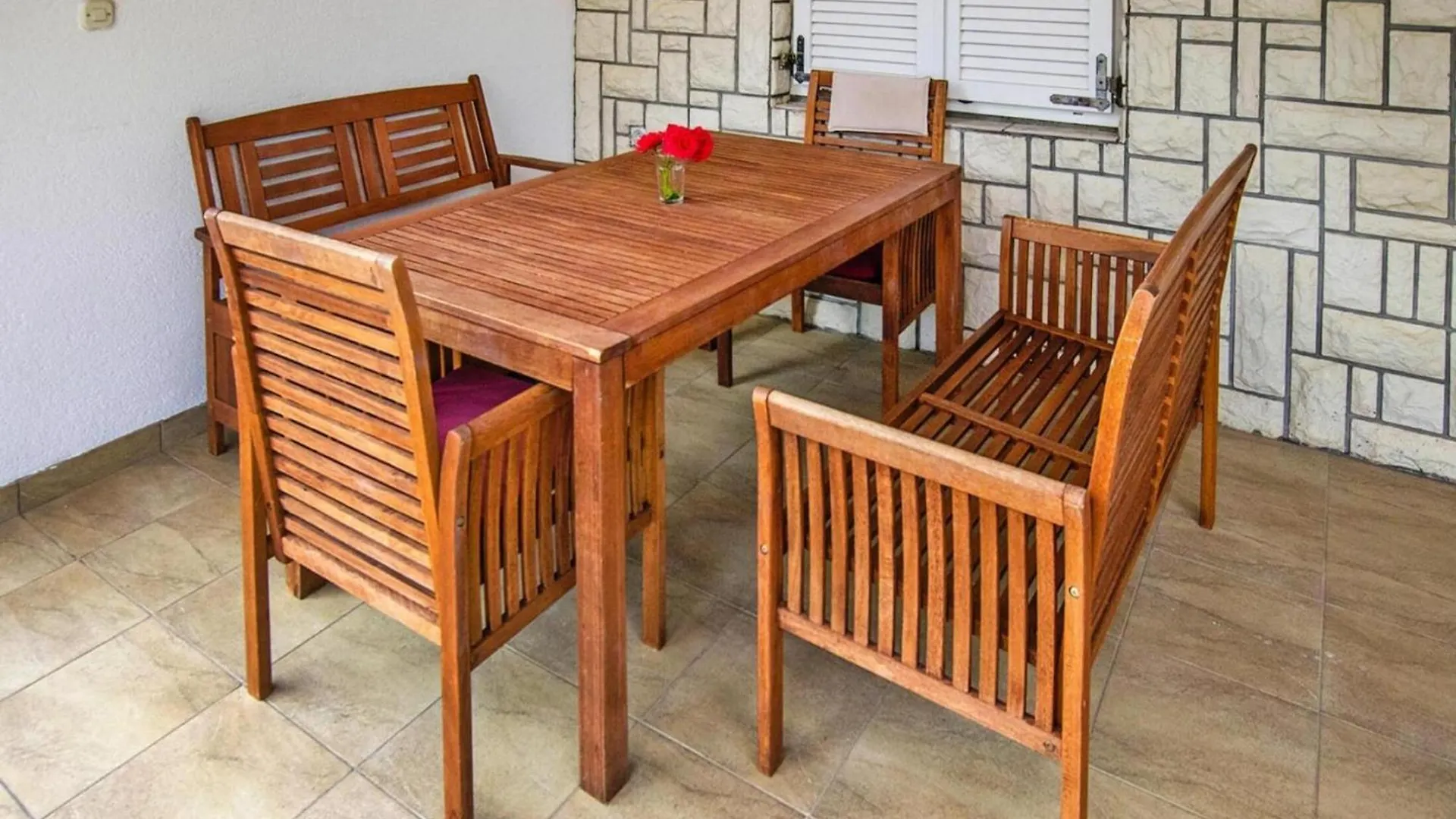 Apartment In Seline With Terrace, Near The Beach Starigrad Paklenica